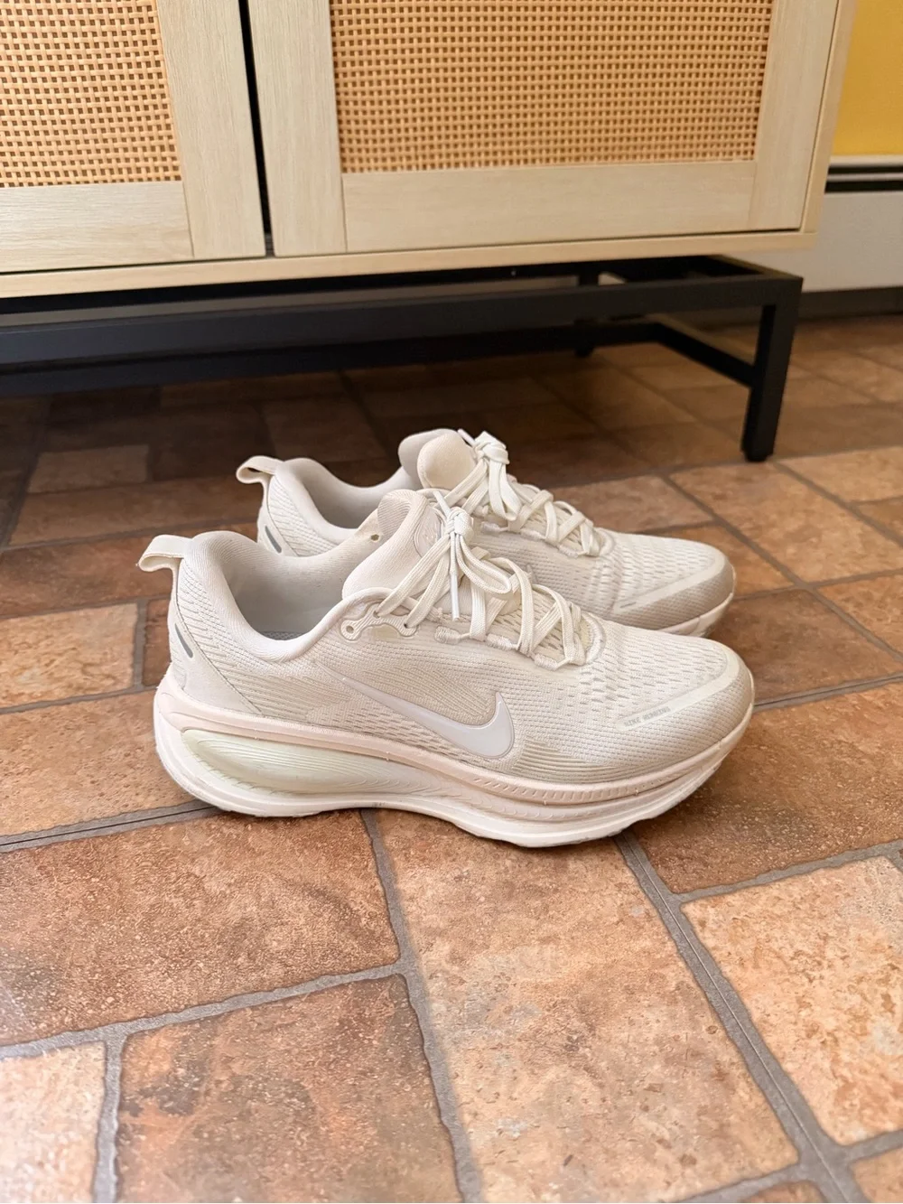 Women’s Nike Vomero 18 Running Shoes